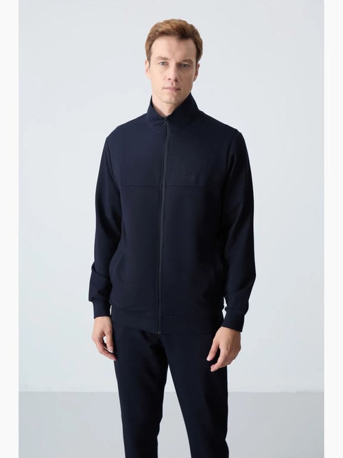Conjunto de hombre de sudadera con cuello con cremallera y pantalón tommy - Kiabi Conjunto de hombre de sudadera con cuello con cremallera y pantalón tommy - Kiabi