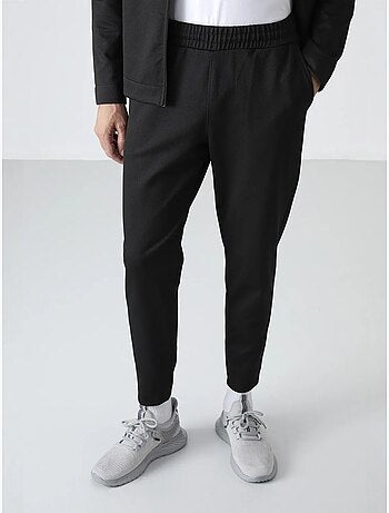 Conjunto de hombre de sudadera con cuello con cremallera y pantalón tommy
