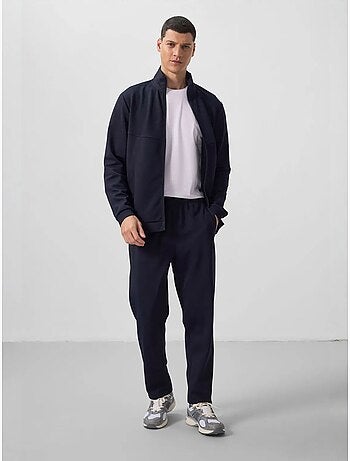 Conjunto de hombre de sudadera de manga larga con cremallera y pantalón tommy