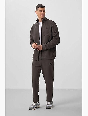 Conjunto de hombre de sudadera de manga larga con cremallera y pantalón tommy