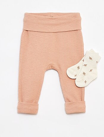 Conjunto de legging de canalé + calcetines - 2 piezas