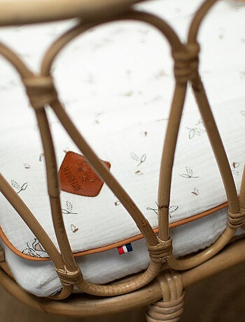 Conjunto de manta y cojín para cuna o moisés melody | SEVIRA KIDS