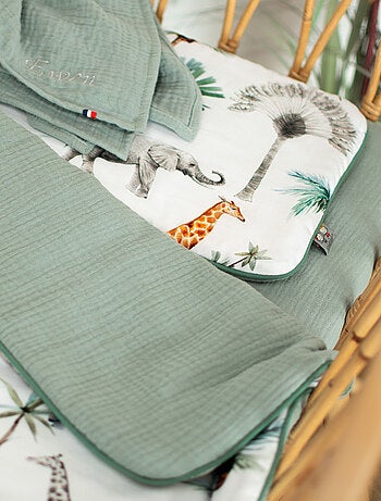 Conjunto de manta y cojín para cuna o moisés safari | SEVIRA KIDS