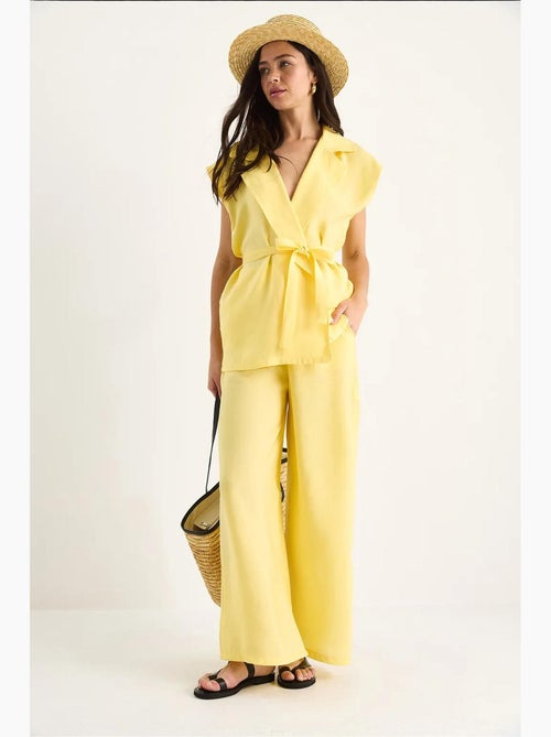 Conjunto de pantalón palazzo modal con chaleco y detalle de bolsillo de bianco lucci - Kiabi Conjunto de pantalón palazzo modal con chaleco y detalle de bolsillo de bianco lucci - Kiabi