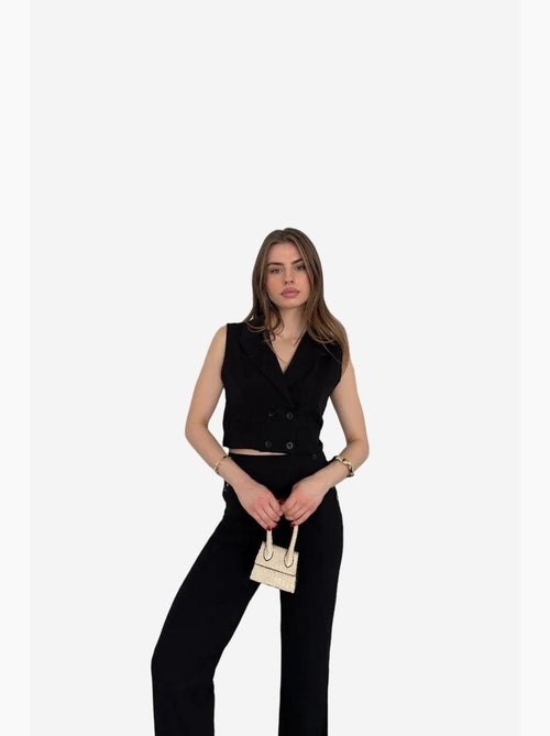 Conjunto de pernera ancha con cuello de pico abotonado de talle alto my fashion - Kiabi Conjunto de pernera ancha con cuello de pico abotonado de talle alto my fashion - Kiabi
