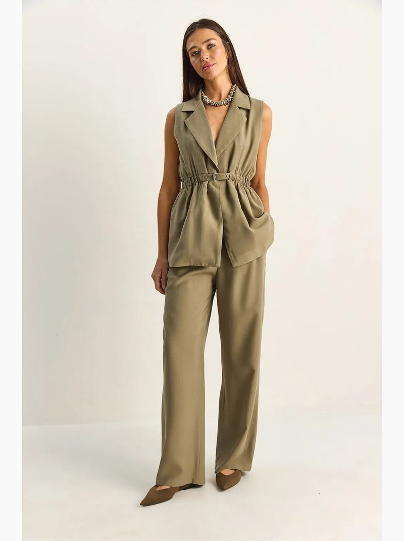 Conjunto de pernera ancha de talle alto con cuello de chaqueta lucci Caqui - Kiabi