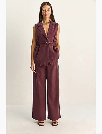 Conjunto de pernera ancha de talle alto con cuello de chaqueta lucci