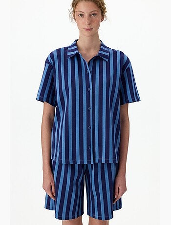 Conjunto de pijama midnight a rayas con camisa de manga corta y short penti
