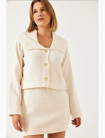 Conjunto de punto con falda de tres botones lucci