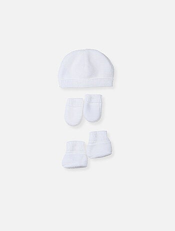 Conjunto de recién nacido gorro, manoplas y patucos