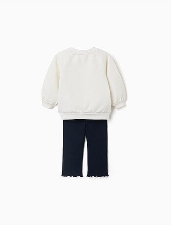 Conjunto de sudadera y un pantalón de algodón