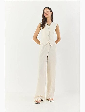 Conjunto de tres piezas con pantalón de cintura alta, chaleco y forro lucci