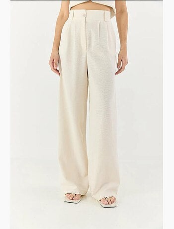 Conjunto de tres piezas con pantalón de cintura alta, chaleco y forro lucci