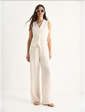 Conjunto de tres piezas con pantalón de cintura alta, chaleco y forro lucci