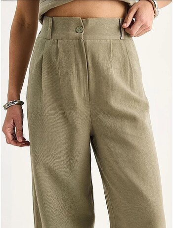 Conjunto de tres piezas con pantalón de cintura alta, chaleco y forro lucci