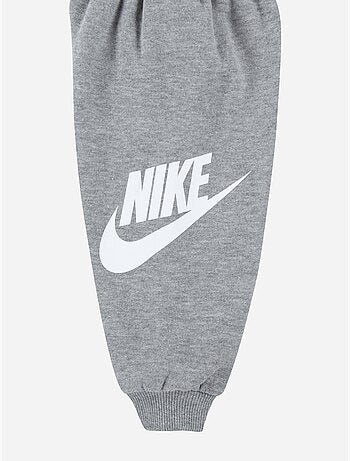 Conjunto para ponerse - Nike