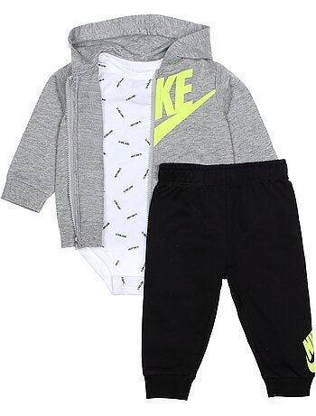 Conjunto para ponerse - Nike