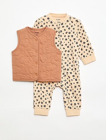 Conjunto pijama + chaleco acolchado