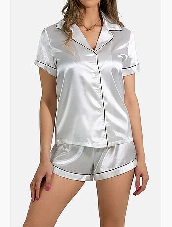 Conjunto pijama-short de satén fluido Kebello