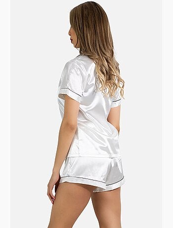Conjunto pijama-short de satén fluido Kebello