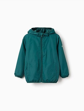 Cortavientos con capucha y bolsillos