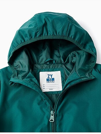 Cortavientos con capucha y bolsillos