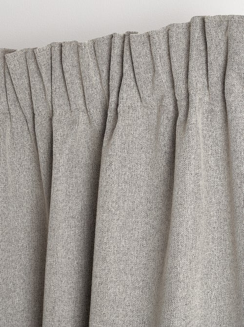 Cortina 100% opaca de doble cara con fruncidos - Kiabi