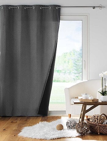 Cortina aislante con forro polar