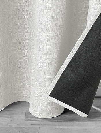 Cortina aislante con forro polar