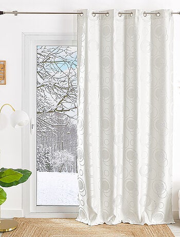 Cortina círculos grandes e hilos plateados