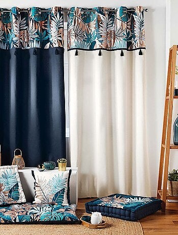 Cortina con estampado exótico