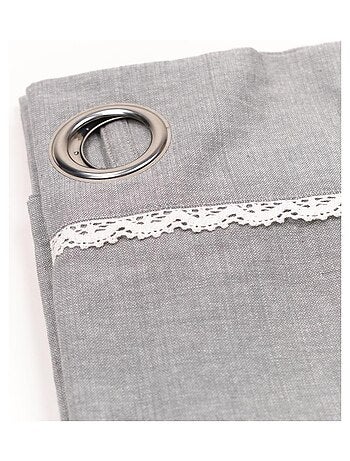 Cortina con ojales estilo romántico