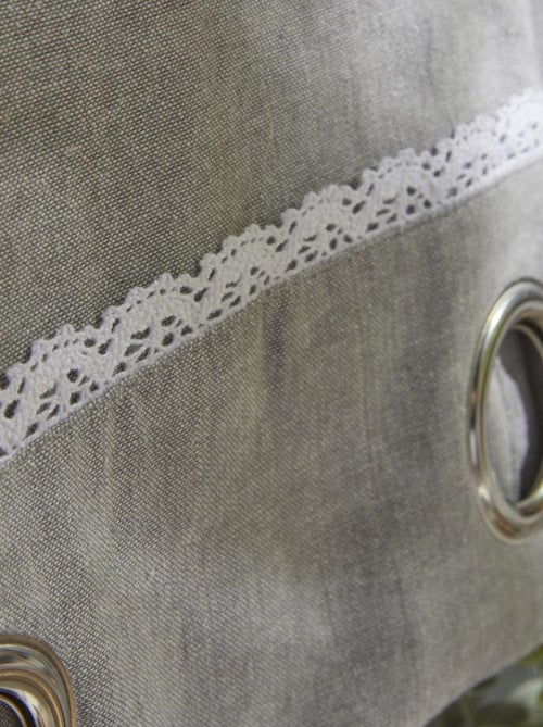 Cortina con ojales estilo romántico - Kiabi