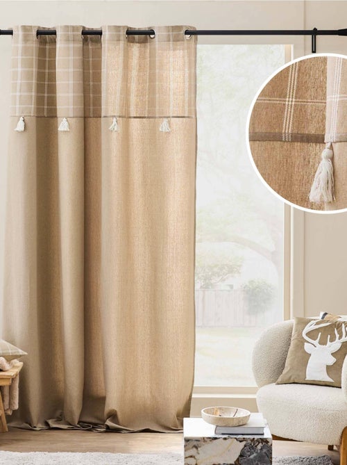 Cortina con ojales y parte superior a cuadros con pompones en policotón - Kiabi