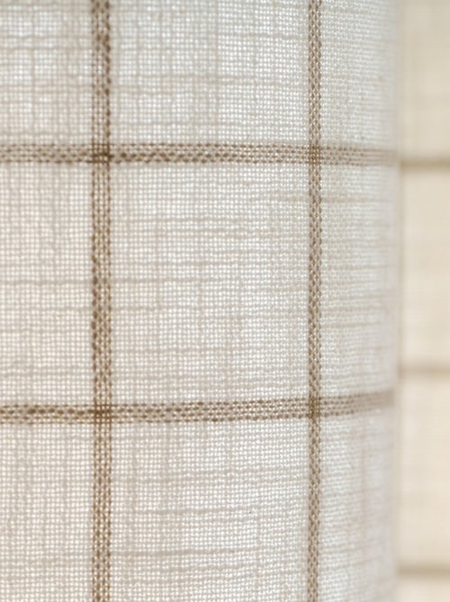 Cortina de cuadros beige 100% algodón LOURMARIN - Kiabi Cortina de cuadros beige 100% algodón LOURMARIN - Kiabi