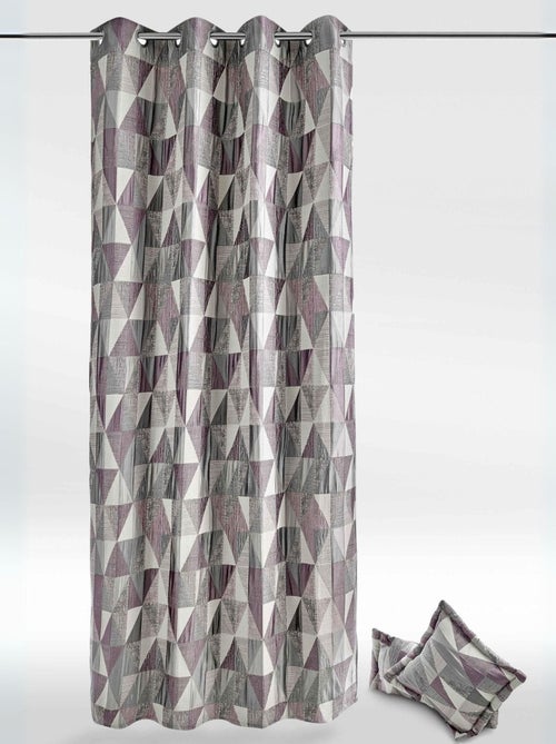 Cortina de diseño con patrones triangulares - Kiabi