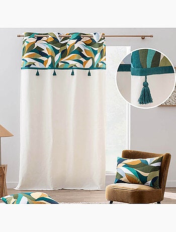 Cortina de ojales de polialgodón con remate de follaje gráfico y borlas