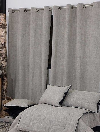 Cortina de pantalla con revestimientos visibles