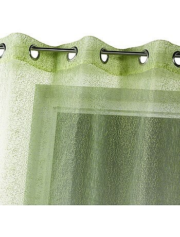 Cortina difusora de organza bordada con ojales