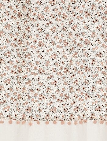 Cortina infantil con flores vintage