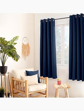 Cortina lisa aislante y térmica