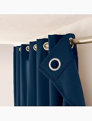 Cortina lisa aislante y térmica