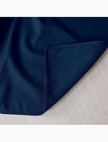 Cortina lisa aislante y térmica