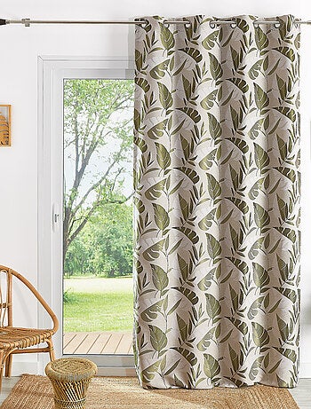 Cortina mosquitera con ojales en forma de hoja