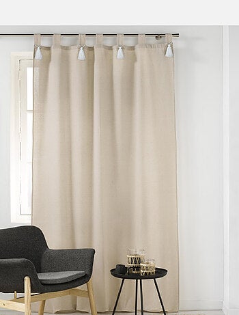 Cortina natural con pompones