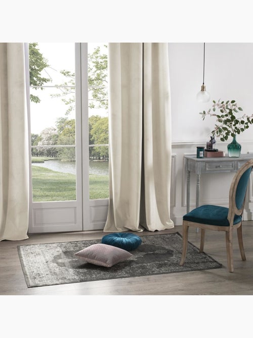 Cortina opaca dolce de terciopelo gris claro, 140 x 260 cm - Kiabi Cortina opaca dolce de terciopelo gris claro, 140 x 260 cm - Kiabi