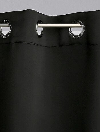 Cortina opaca elegante y sencilla