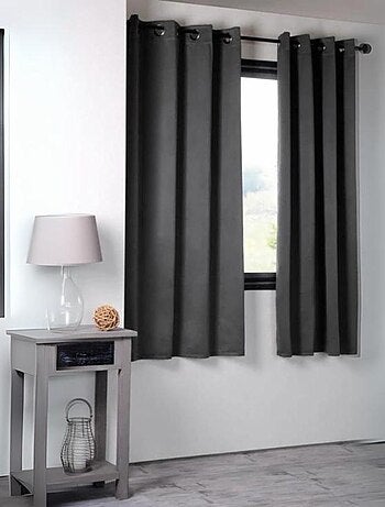 Cortina opaca lisa 210gr/m2