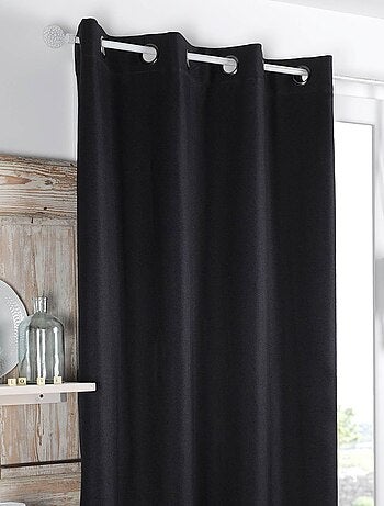 Cortina opaca y aislante con forro de polar