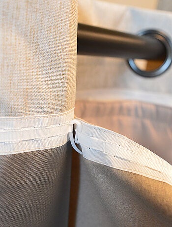 Cortina Opaca y Aislante Térmica Invierno/Verano